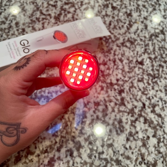 Revive Glow Wrinkle Treatment - Picture 5 of 9